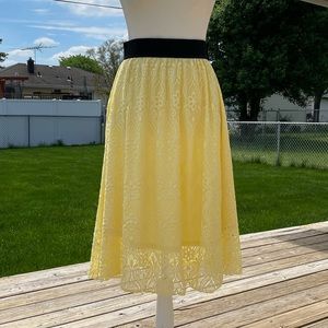 SOLD - LuLaRoe Lace Skirt with Elastic Waistband - XS